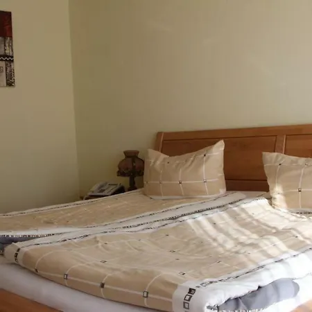 ゲストハウス Walddorf