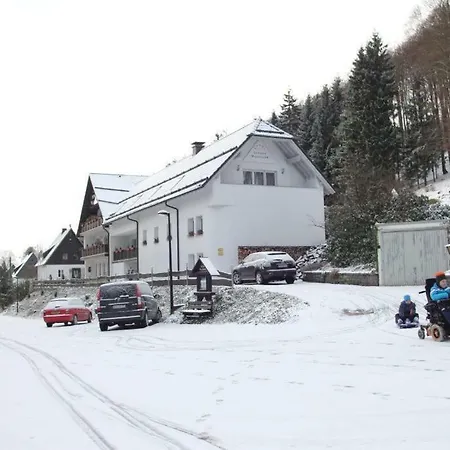 Walddorf 2* Winterberg